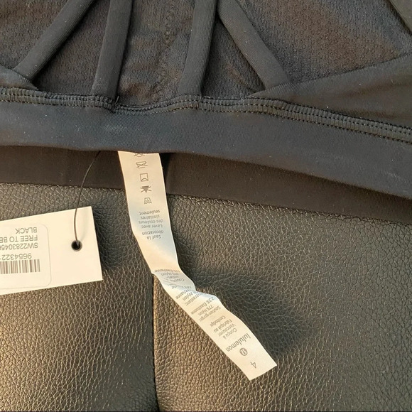 NWT - Lululemon - Sports Bra - Size 4 - Picture 5 of 7